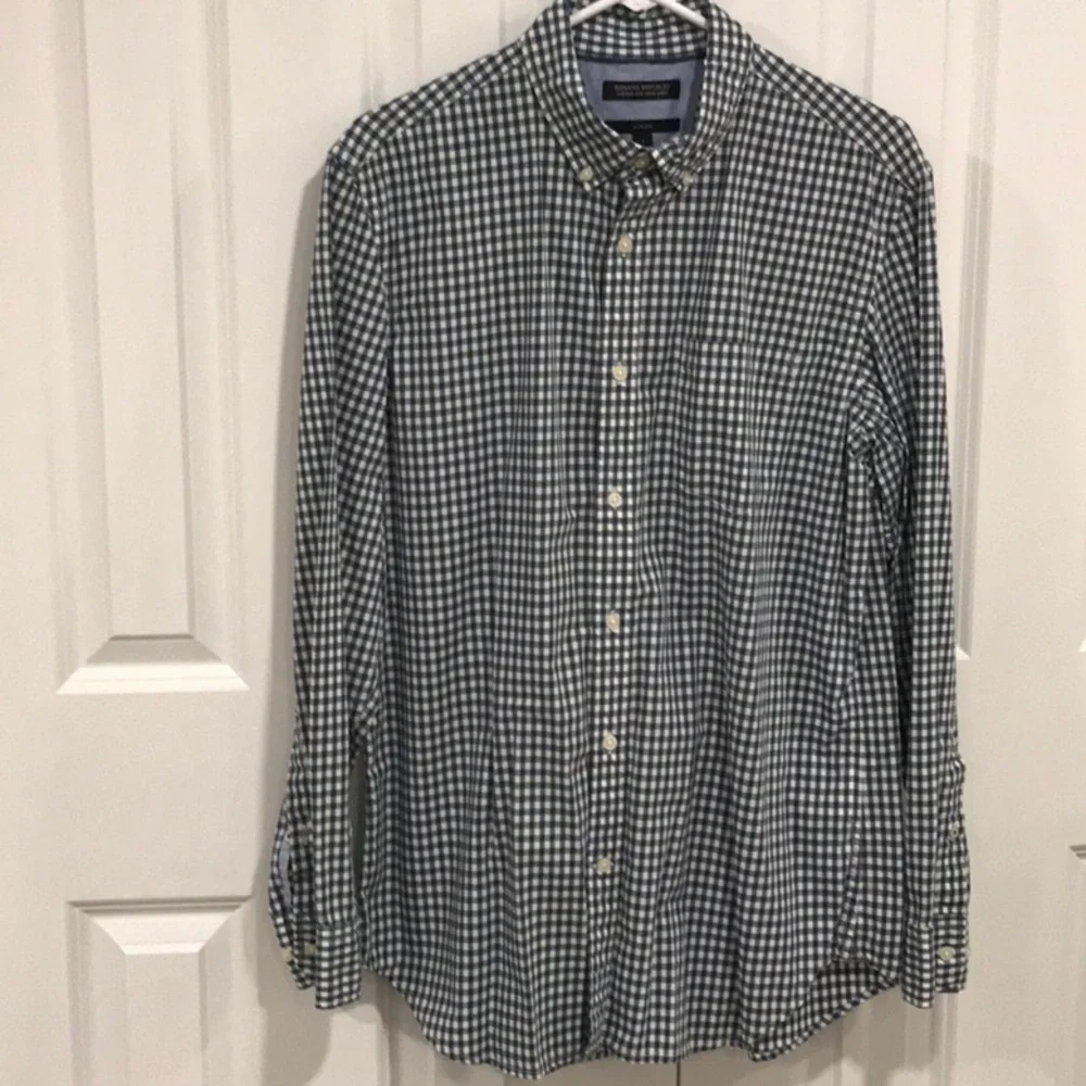 Banana Republic Men’s Button Down Shirt Size Large